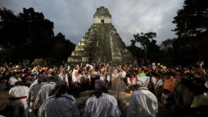 Туристы повредили храм майя
