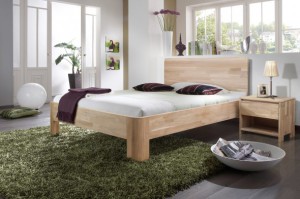 Деревянные кровати – идеальный вариант для спальни